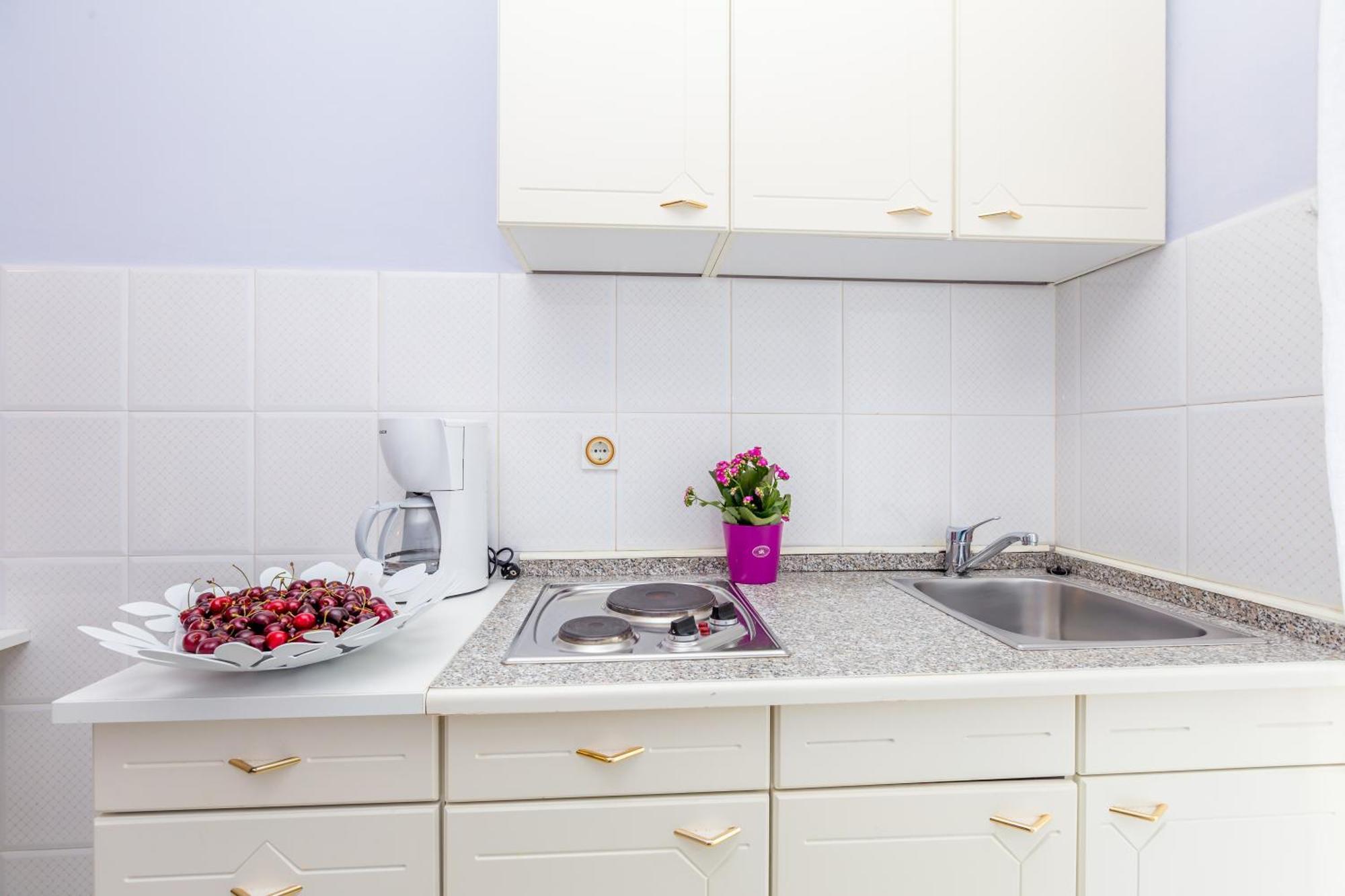 Ava Apartments Omišalj Habitación foto
